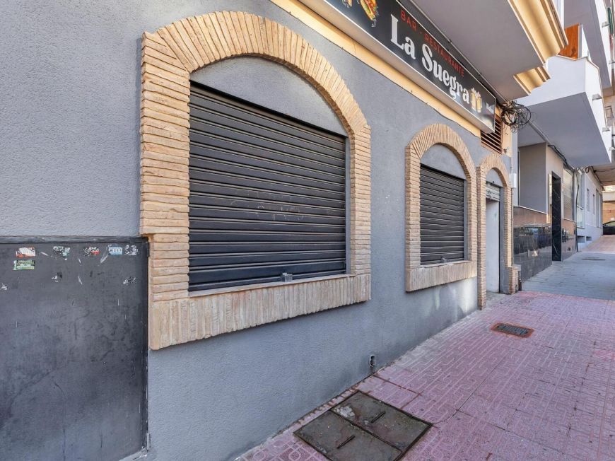 Španělsko Commercial Premises in Torrevieja Center – Excellent Investment Opportunity