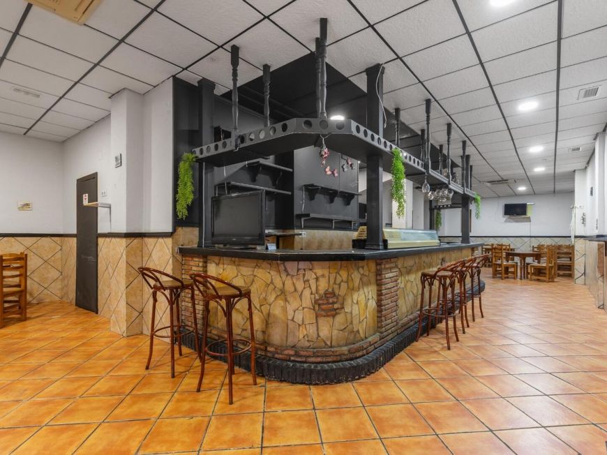 Španělsko Commercial Premises in Torrevieja Center – Excellent Investment Opportunity