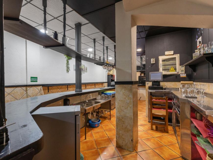 Španělsko Commercial Premises in Torrevieja Center – Excellent Investment Opportunity