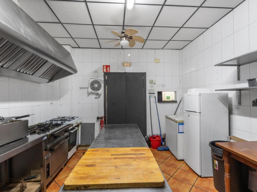 Španělsko Commercial Premises in Torrevieja Center – Excellent Investment Opportunity