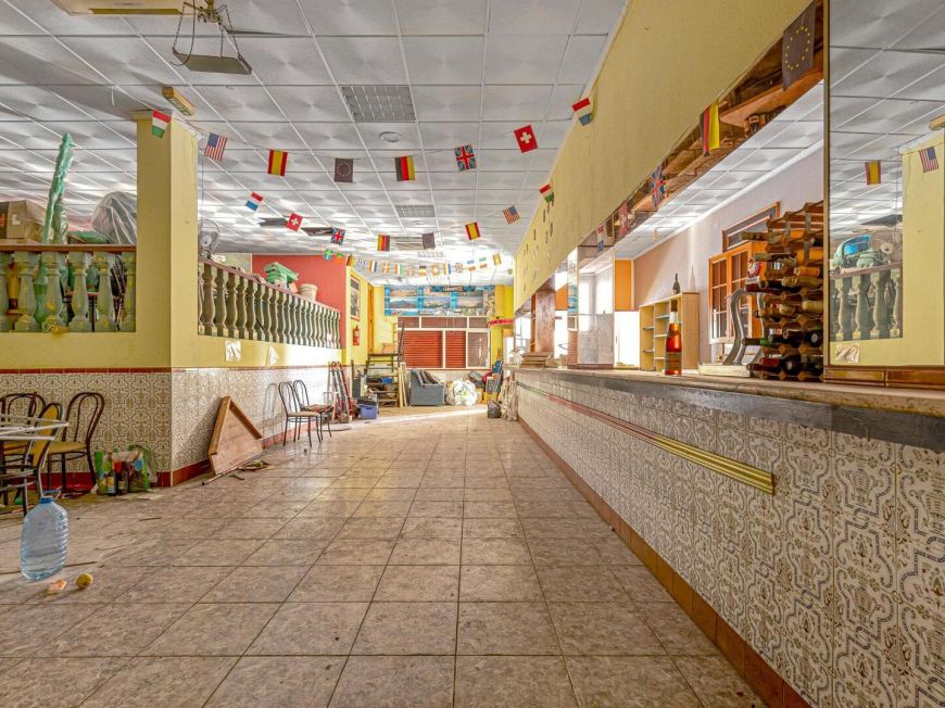 España Local en Playa del Cura – Gran Oportunidad de Inversión en Torrevieja