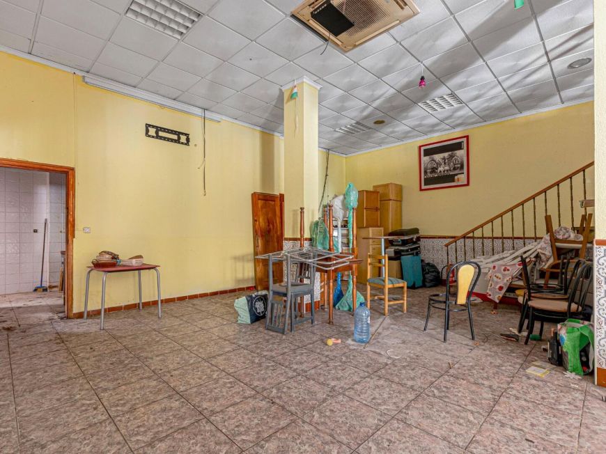 España Local en Playa del Cura – Gran Oportunidad de Inversión en Torrevieja