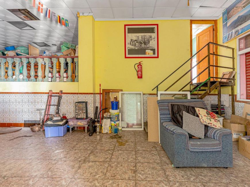 Spain Commercial Premises in Playa del Cura – Great Investment Opportunity in Torrevieja