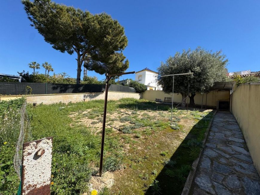 Španělsko Semi-detached house with large plot and beautiful views in Torrevieja – Los Balcones area