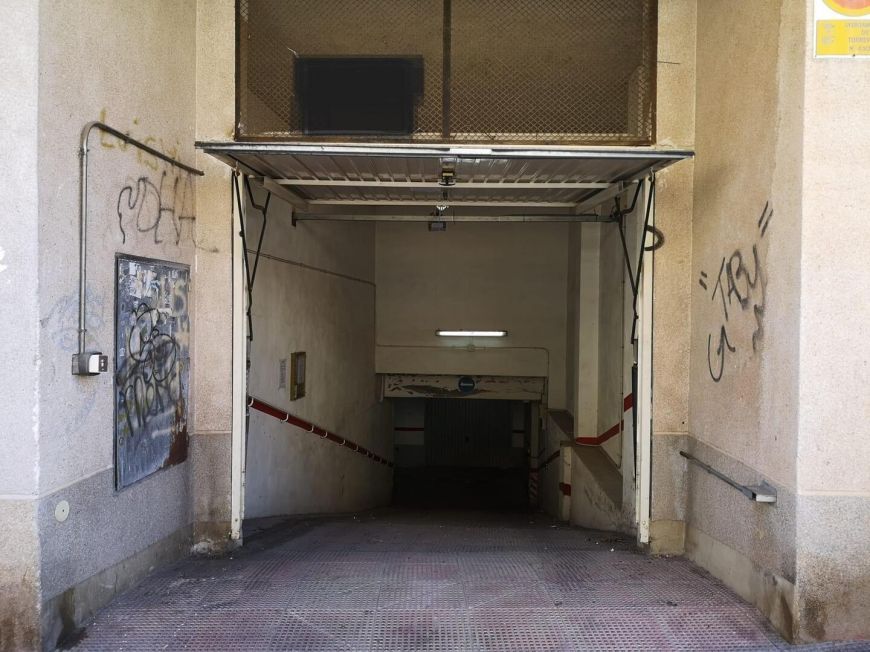 Španělsko Parking space at Diego Ramírez 264