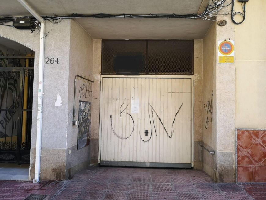 Španělsko Parking space at Diego Ramírez 264