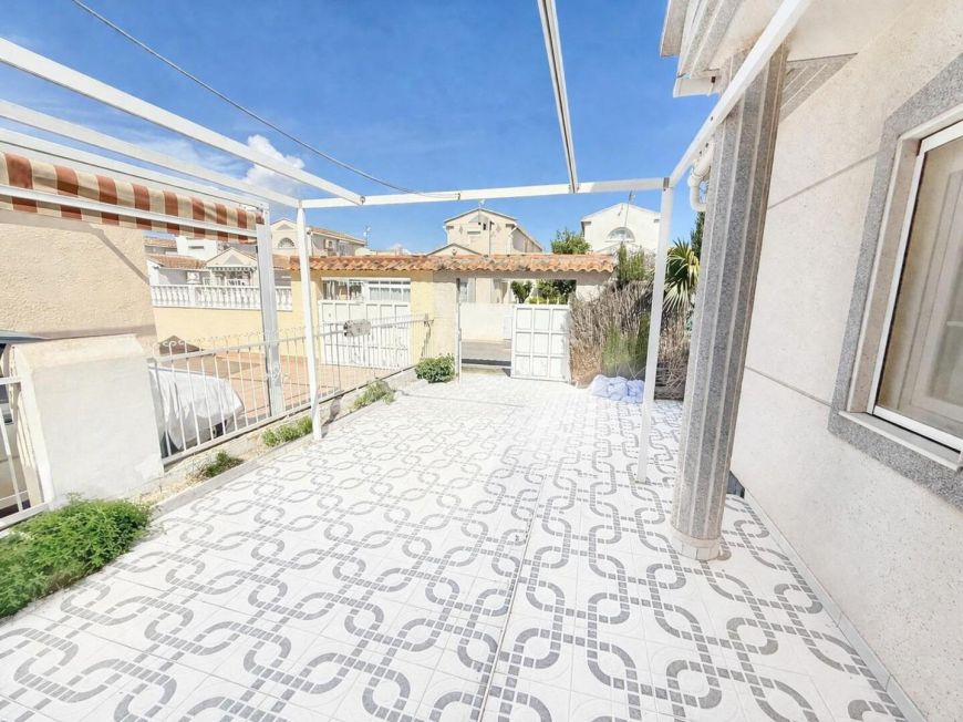 Španělsko Opportunity: Semi-detached house in Torrealmendros