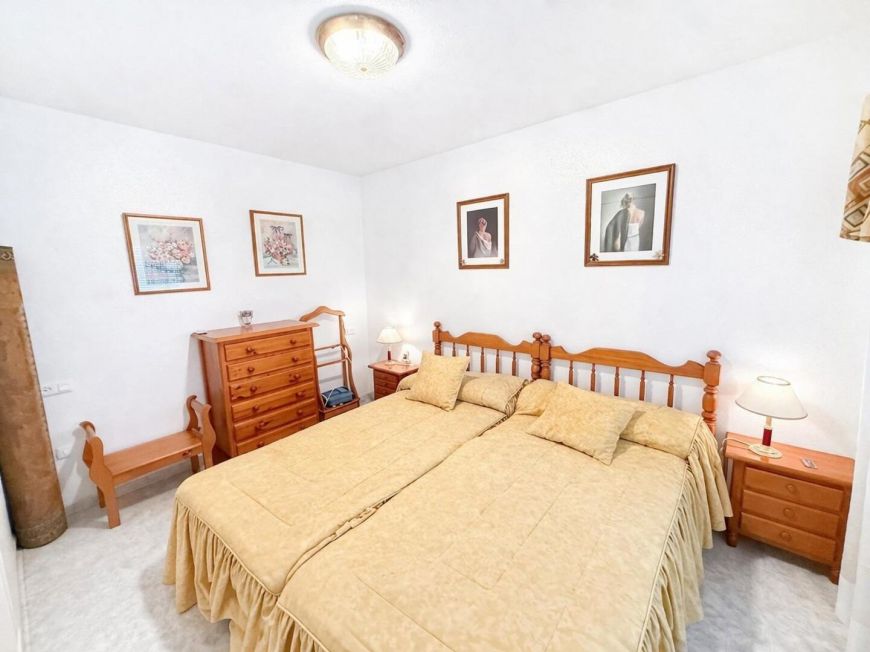 Španělsko Opportunity: Semi-detached house in Torrealmendros