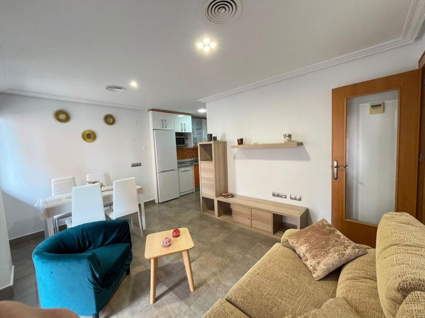 Španělsko Pristine 2-Bedroom Apartment – Furniture Included – Prime Location