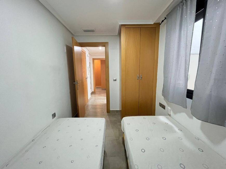Španělsko Pristine 2-Bedroom Apartment – Furniture Included – Prime Location