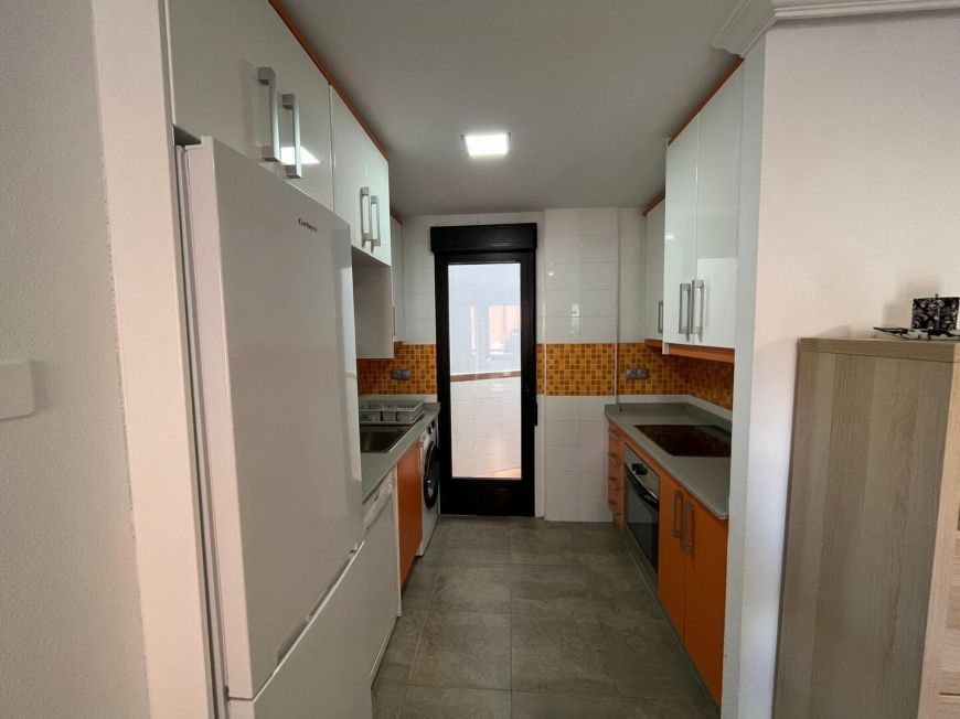 Španělsko Pristine 2-Bedroom Apartment – Furniture Included – Prime Location