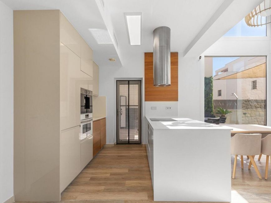 Španělsko Opportunity: New Construction Villa in Pueblo Bravo