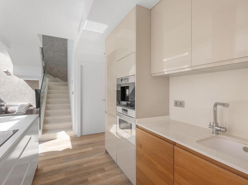 Španělsko Opportunity: New Construction Villa in Pueblo Bravo