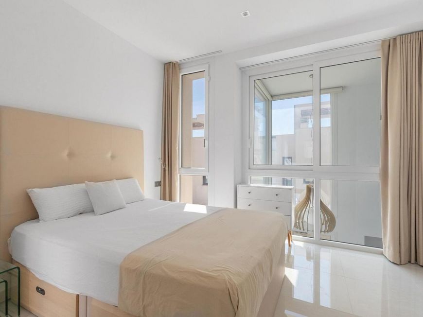 Španělsko Opportunity: New Construction Villa in Pueblo Bravo