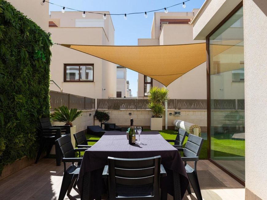 Španělsko Opportunity: New Construction Villa in Pueblo Bravo