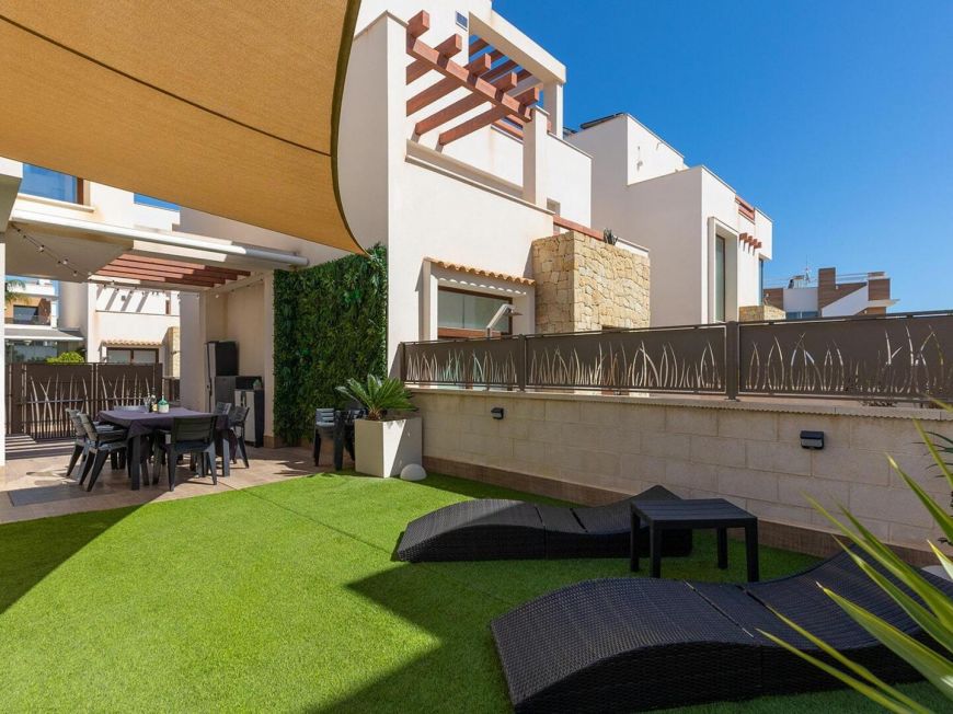 Španělsko Opportunity: New Construction Villa in Pueblo Bravo