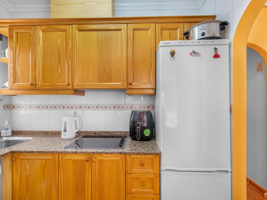 Španělsko Great opportunity in the center of Torrevieja – 2 bedrooms, furnished, near the port