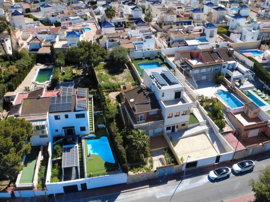 Španělsko Semi-detached house with large plot and beautiful views in Torrevieja – Los Balcones area