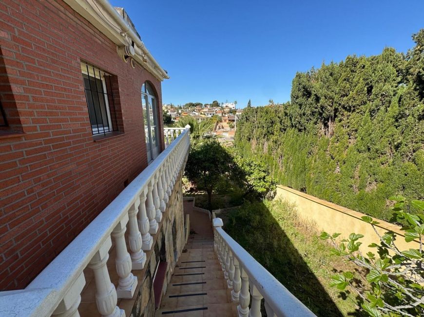 Španělsko Semi-detached house with large plot and beautiful views in Torrevieja – Los Balcones area