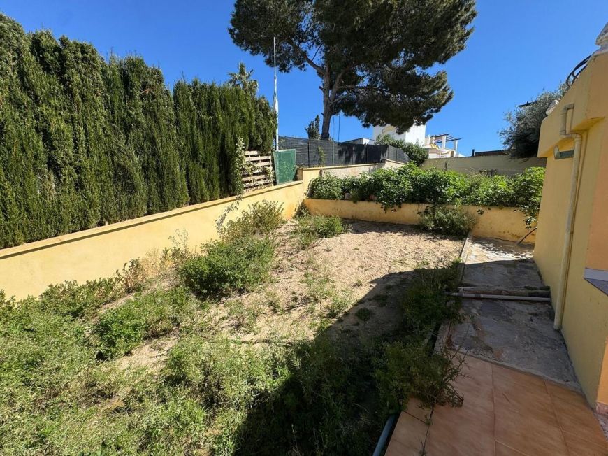 Španělsko Semi-detached house with large plot and beautiful views in Torrevieja – Los Balcones area