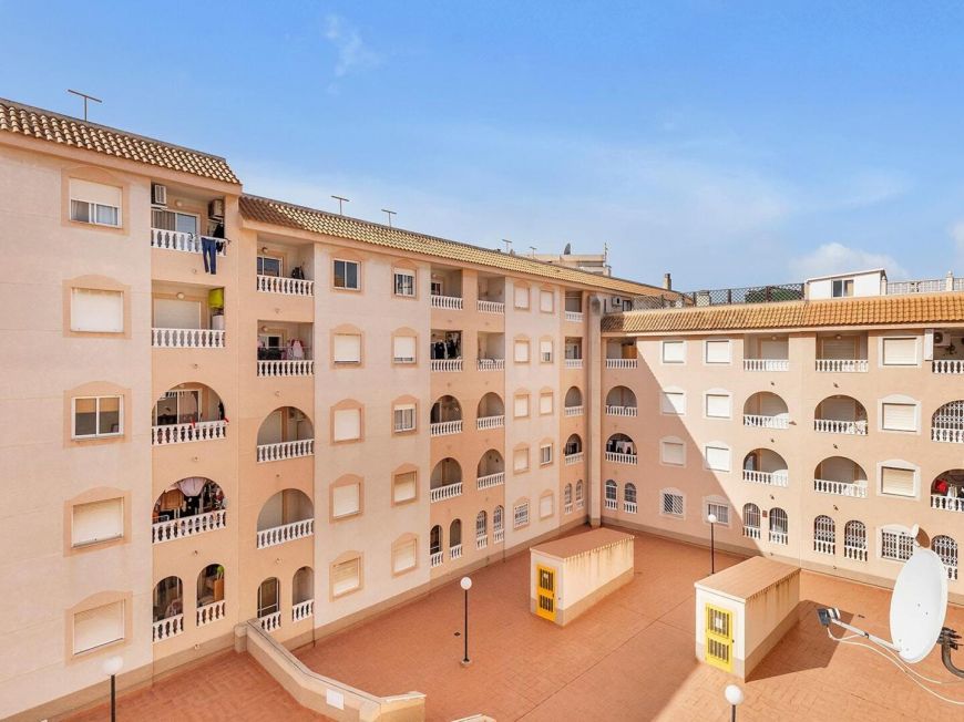 Španělsko Apartment with pool in the heart of Torrevieja · Playa del Cura