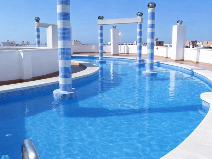 Španělsko Penthouse with large terrace and pool