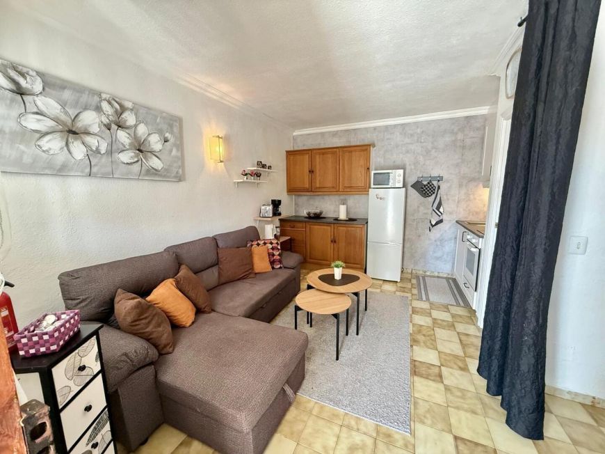 Španělsko Perfekt opportunity: bungalow with a pool!