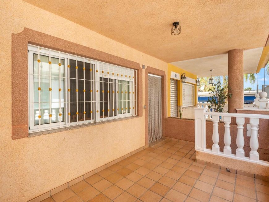 Espanha 🏡 Large semi-detached 200m from the beach in Los Alcázares (Murcia) with 4 bedrooms + 2 bathrooms