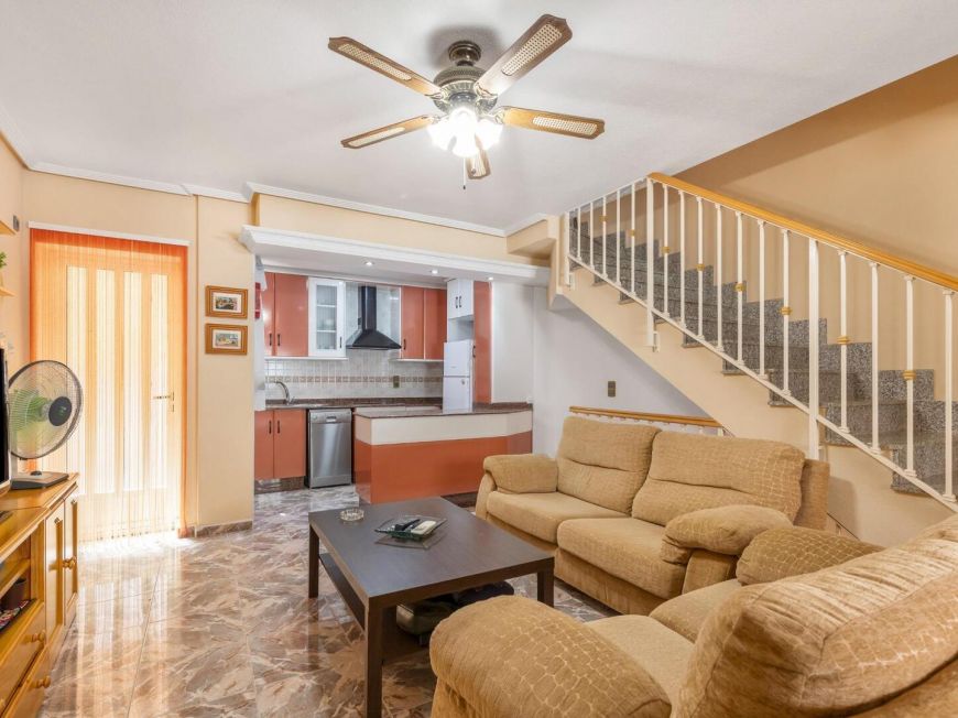 Espanha 🏡 Large semi-detached 200m from the beach in Los Alcázares (Murcia) with 4 bedrooms + 2 bathrooms