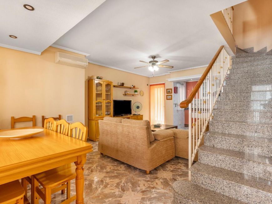Espanha 🏡 Large semi-detached 200m from the beach in Los Alcázares (Murcia) with 4 bedrooms + 2 bathrooms