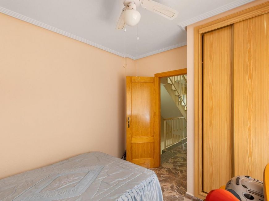 Espanha 🏡 Large semi-detached 200m from the beach in Los Alcázares (Murcia) with 4 bedrooms + 2 bathrooms