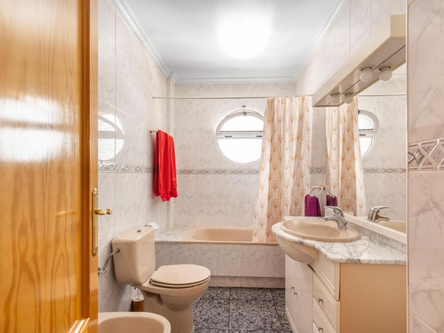 Espanha 🏡 Large semi-detached 200m from the beach in Los Alcázares (Murcia) with 4 bedrooms + 2 bathrooms