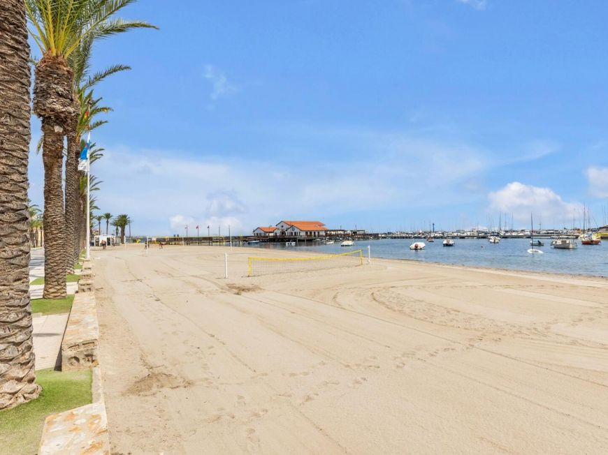 Espanha 🏡 Large semi-detached 200m from the beach in Los Alcázares (Murcia) with 4 bedrooms + 2 bathrooms