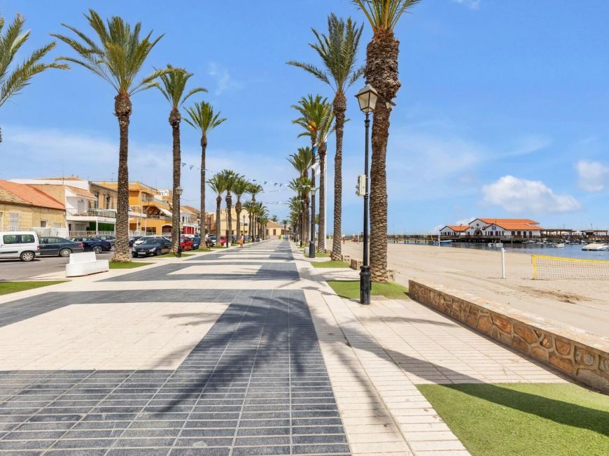 Espanha 🏡 Large semi-detached 200m from the beach in Los Alcázares (Murcia) with 4 bedrooms + 2 bathrooms
