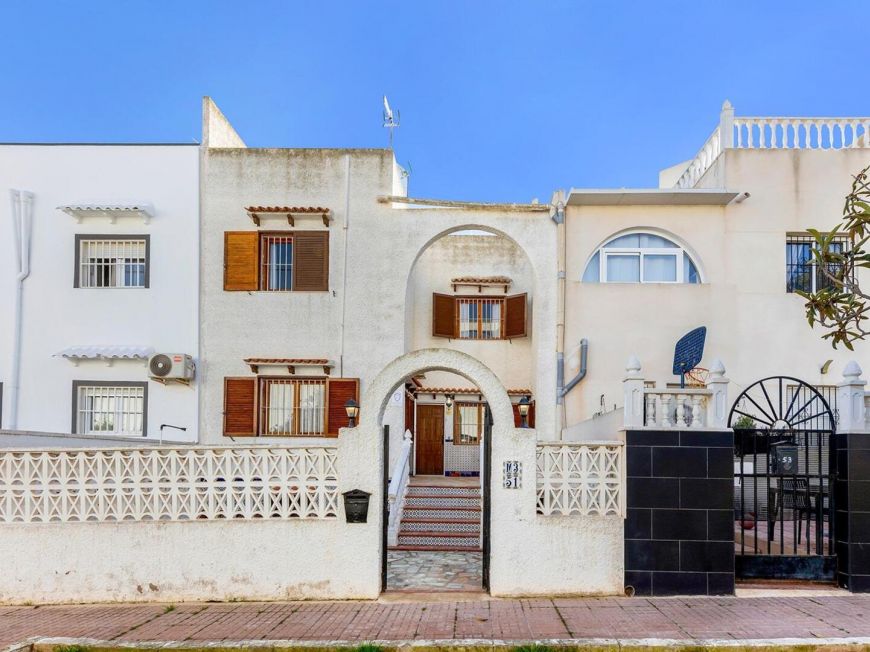 Španělsko Townhouse in Residencial Calas Blancas – 6 Bedrooms - Only 500m from Playa del Cura 🏖️