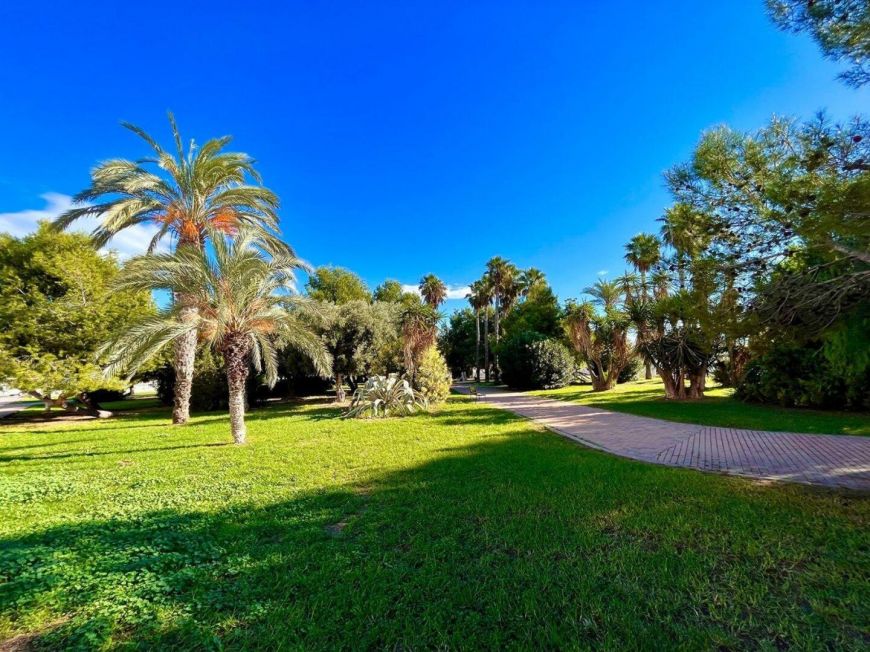 Španělsko Townhouse in Residencial Calas Blancas – 6 Bedrooms - Only 500m from Playa del Cura 🏖️