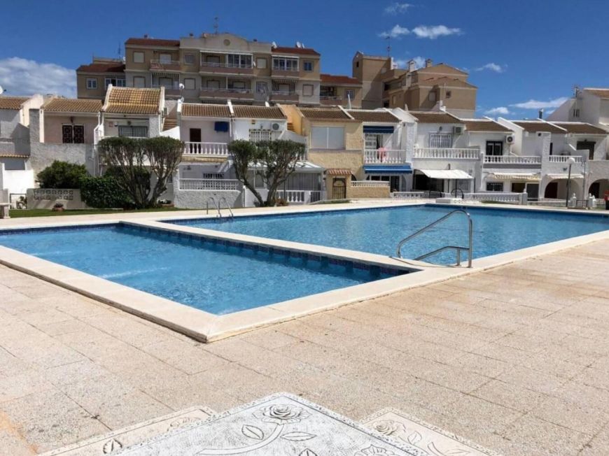 Španělsko Townhouse in Residencial Calas Blancas – 6 Bedrooms - Only 500m from Playa del Cura 🏖️