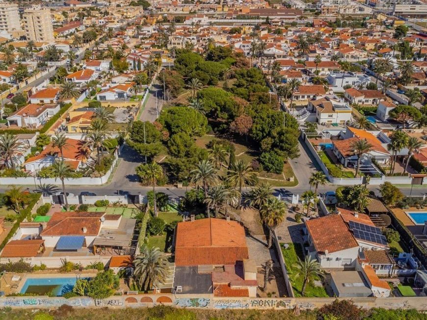 Španělsko Townhouse in Residencial Calas Blancas – 6 Bedrooms - Only 500m from Playa del Cura 🏖️