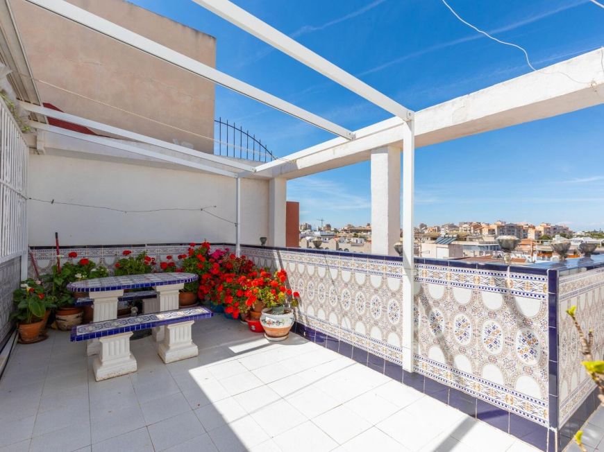 Španělsko 🌟 Penthouse with Infinity Terrace and Sea Views on Fragata Street with 3 bedrooms and Garage