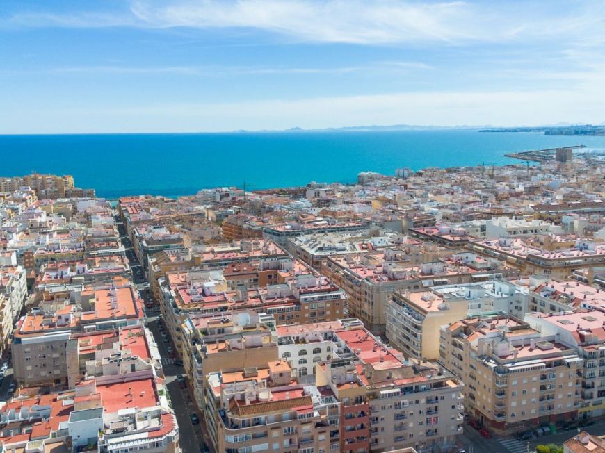 Španělsko 🌟 Penthouse with Infinity Terrace and Sea Views on Fragata Street with 3 bedrooms and Garage