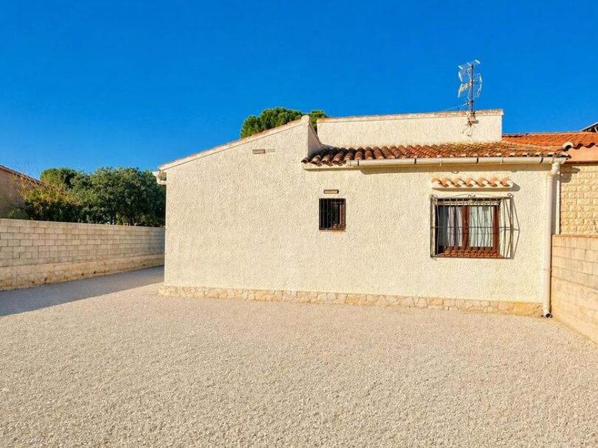 Espanha Opportunité de rénovation à Aguas Nuevas, terrain de près de 600 m2