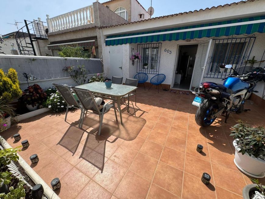 Espanha RENOVATED BUNGALOW WITH NO NEIGHBORS ABOVE