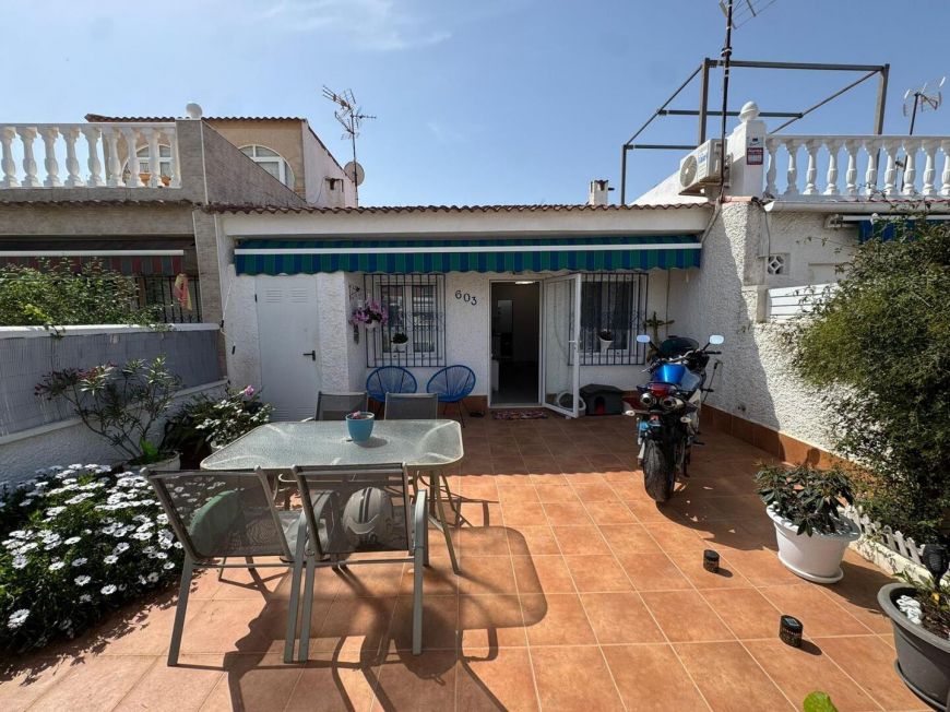 Espanha RENOVATED BUNGALOW WITH NO NEIGHBORS ABOVE