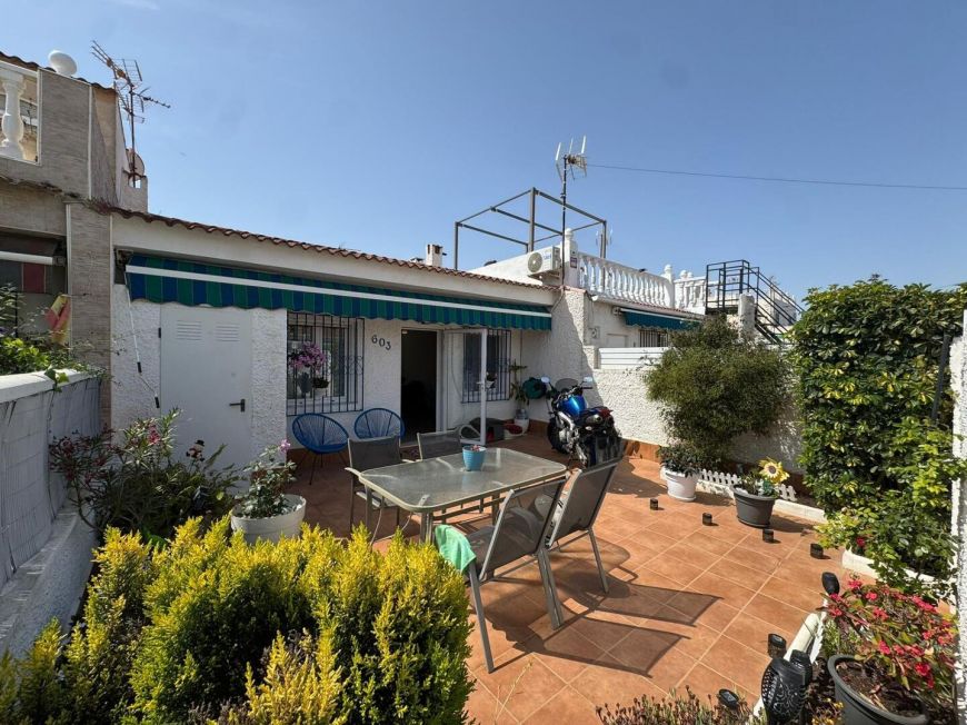 Espanha RENOVATED BUNGALOW WITH NO NEIGHBORS ABOVE