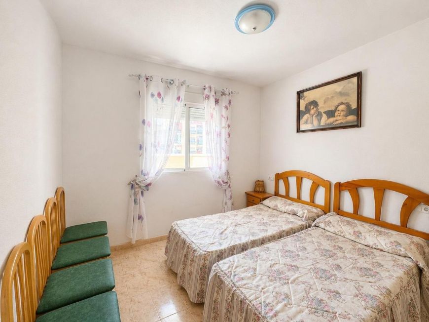 Espanha Penthouse for sale in Torrevieja, just 200 meters from Los Locos beach.