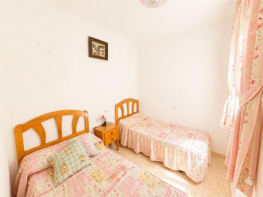 Espanha Penthouse for sale in Torrevieja, just 200 meters from Los Locos beach.