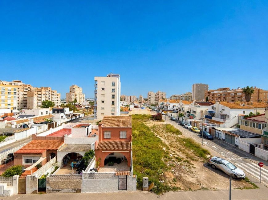 Espagne Opportunité d'acquérir un appartement de 2 chambres avec vue imprenable et piscine