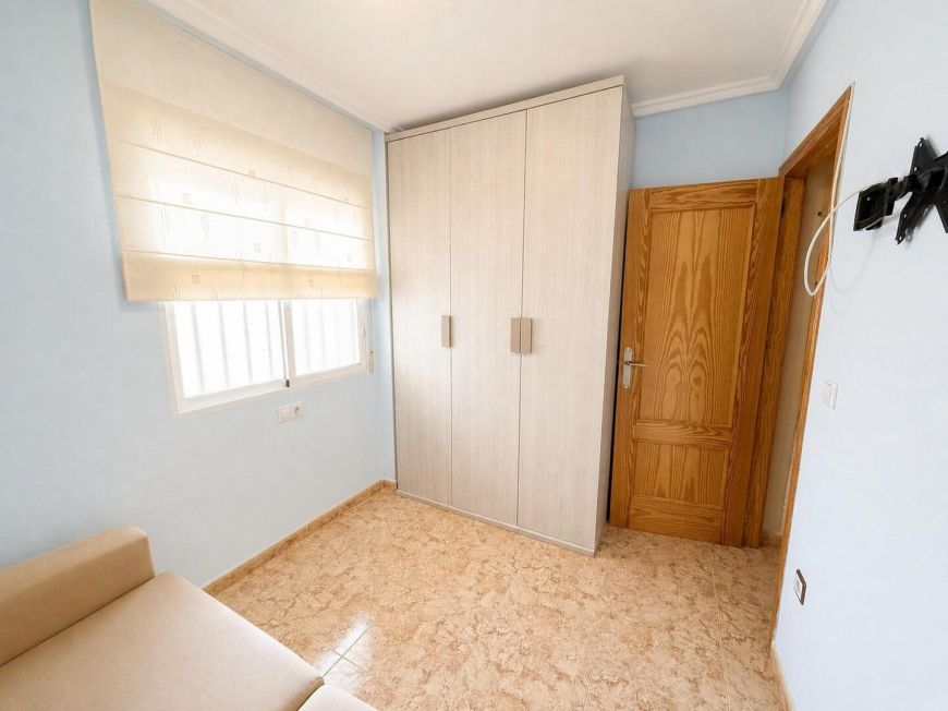 Espagne Opportunité d'acquérir un appartement de 2 chambres avec vue imprenable et piscine