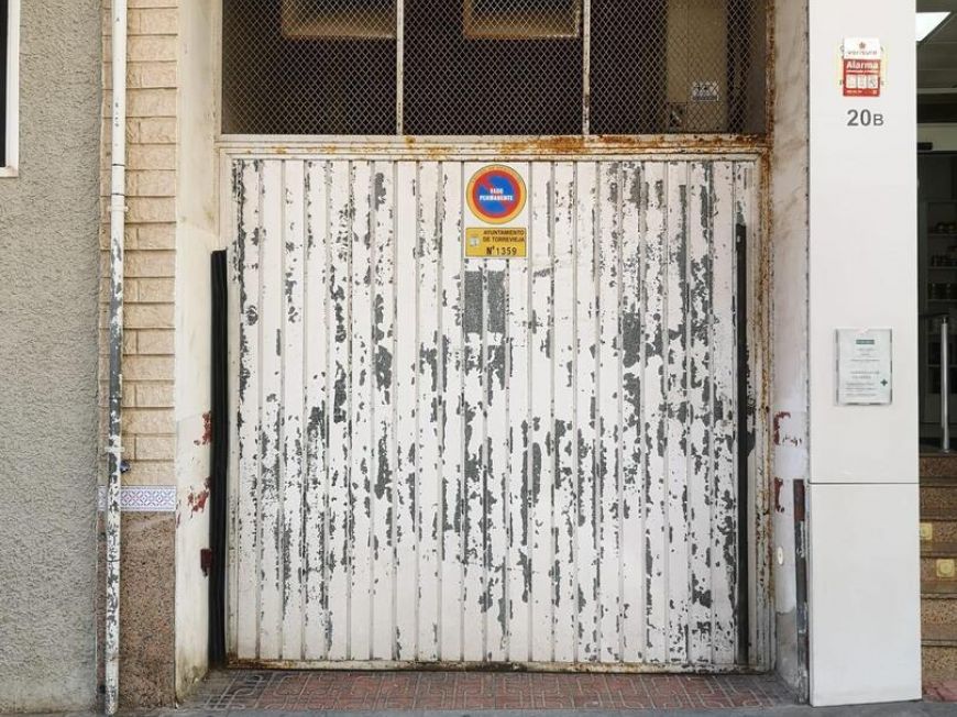 Španělsko Opportunity!! Central parking space