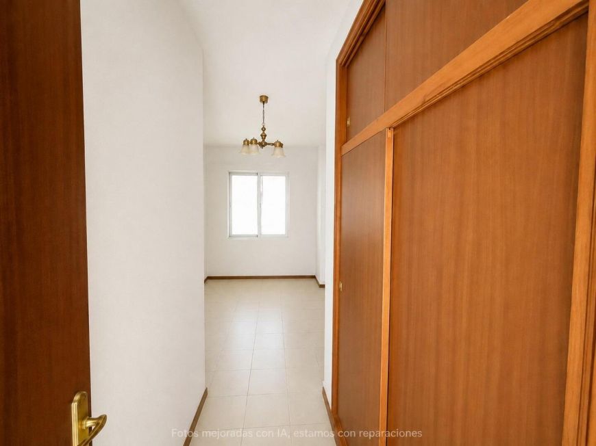 Španělsko One bedroom renovation opportunity